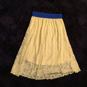 Lula Roe Lola skirt